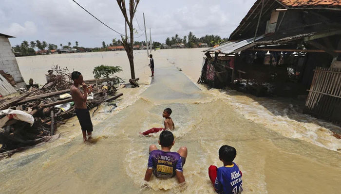 انڈونیشیا اور فلپائن میں شدید بارش و سیلاب، ہزاروں افراد متاثر