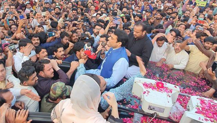 اللہ کی لاٹھی بے آواز ہے، عمران خان آپ کا یوم حساب شروع ہوگیا،حمزہ شہباز