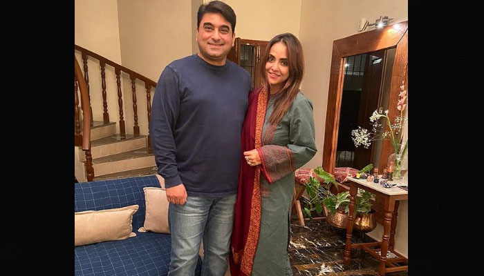 نادیہ خان کی شوہر کیساتھ چنگچی رکشہ میں تصویر وائرل