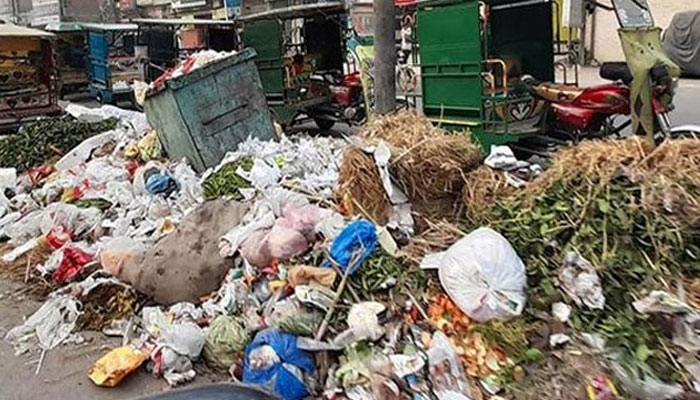 لاہور میں گندگی اور کچرے کے ڈھیر، شہری پریشان