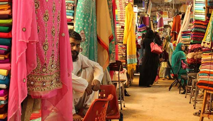 سندھ میں تجارتی مراکز رات 10 بجے بند کردیے گئے