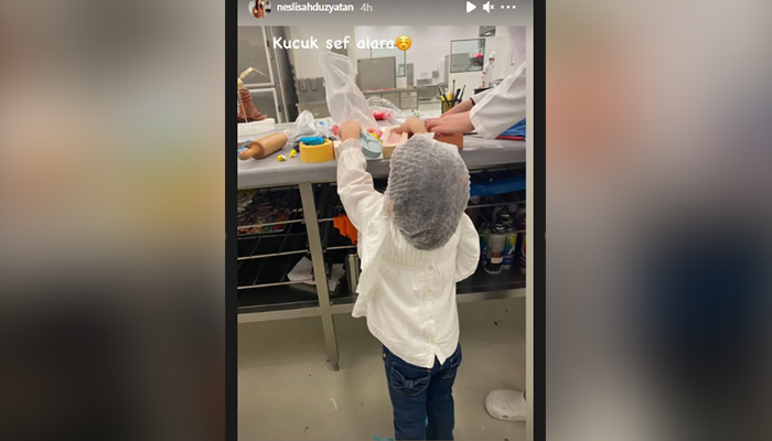 انگین آلتان کی چھوٹی بیٹی ’شیف‘ بن گئی