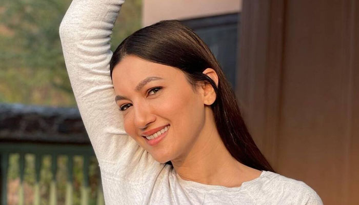 گوہر خان پر لگی پابندی ختم ہونے پر غور 