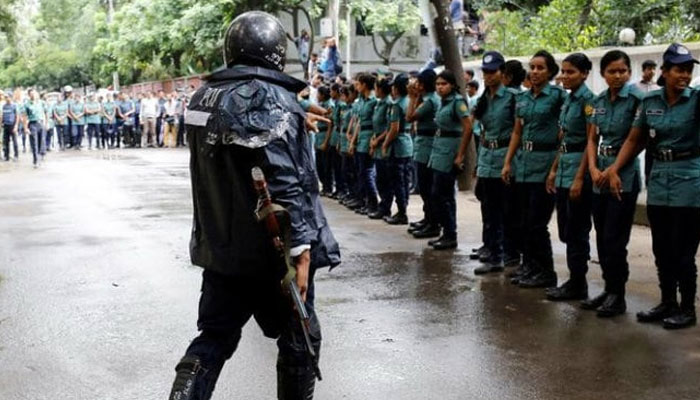 بنگلا دیش میں پرتشدد مظاہرے، پولیس کی فائرنگ سے 3 افراد زخمی