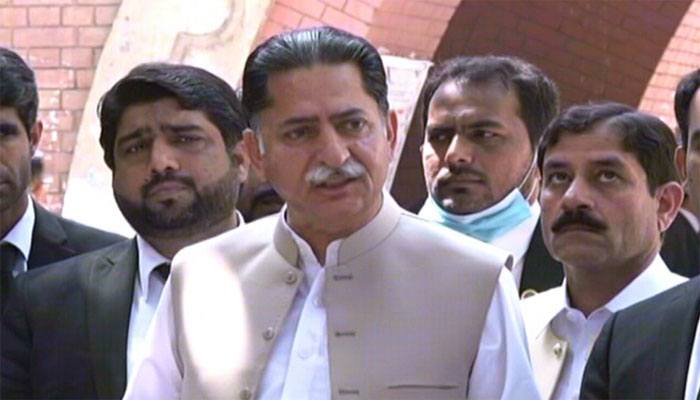 سول نافرمانی کا کہنے پر عمران کو غداری کا ٹائٹل نہیں دیا گیا: جاوید لطیف