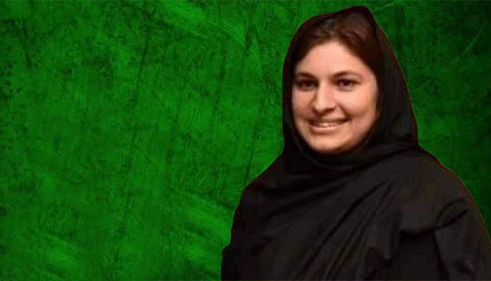 ڈسکہ الیکشن: نوشین افتخار سرکاری نتیجہ حاصل کرنے آر او دفتر پہنچ گئیں