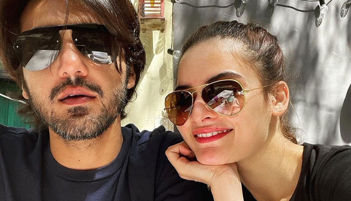 Minal Khan spends Sunday with delicious bunch and beau Ahsan Mohsin Ikram