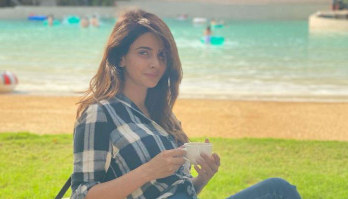 Saba Qamar shares cryptic post about 'universe' after breakup with Azeem Khan