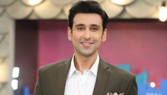 Sami Khan goes into isolation after testing positive for Covid-19