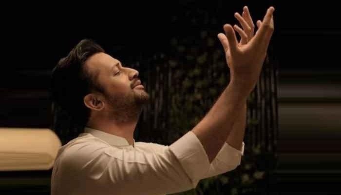 Atif Aslam’s soulful new Kalaam ‘Mustafa Jaan-e-Rehmat’ wins the internet with massive views