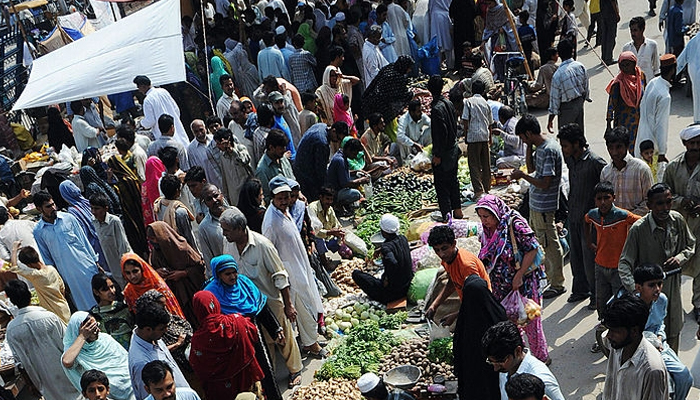 لاہور، رمضان بازار کی ڈیوٹی سے غیر حاضری پر افسر معطل 