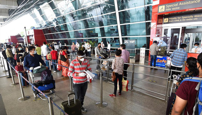 بھارت سے ہانگ کانگ کی پرواز کے 49 مسافروں کا کورونا پوزیٹیو نکل آیا