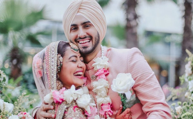  'Best Husband Ever': Neha Kakkar posts lovable photos with Rohan Preet Singh