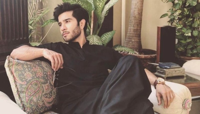 Feroze Khan shares his stance on India COVID crisis and Twitter is confused