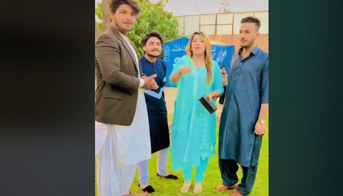 ٹک ٹاکر مسکان شیخ سمیت چار افراد کے قتل کا ملزم احاطہ عدالت سے گرفتار 