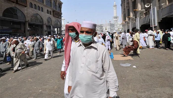 سعودی عرب: پانچ شہروں کی سترہ مساجد کے نمازی کورونا وائرس مبتلا