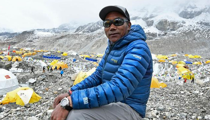 نیپالی کوہ پیما نے 25 ویں بار ’ماؤنٹ ایورسٹ‘ سر کرلی