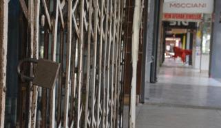 ملک میں لاک ڈاؤن، کاروباری مراکز مکمل بند