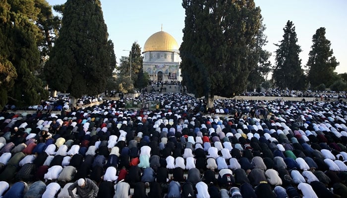  مسجد الاقصیٰ میں نماز عید کے اجتماع میں ہزاروں فلسطینیوں کی شرکت 