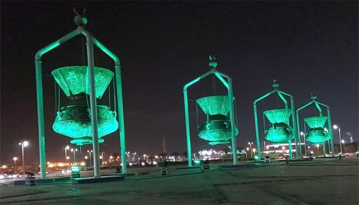 جدہ کو عید پر سبز رنگ کی لائٹوں سے جگمادیا گیا