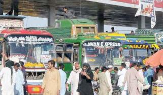 ملک بھر میں پبلک ٹرانسپورٹ آج سے بحال