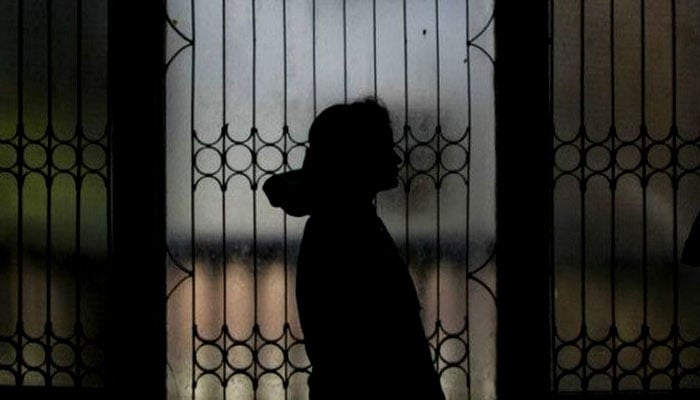 برطانیہ چوری، جنسی زیادتی، تشدد کے واقعات سے محفوظ نہیں