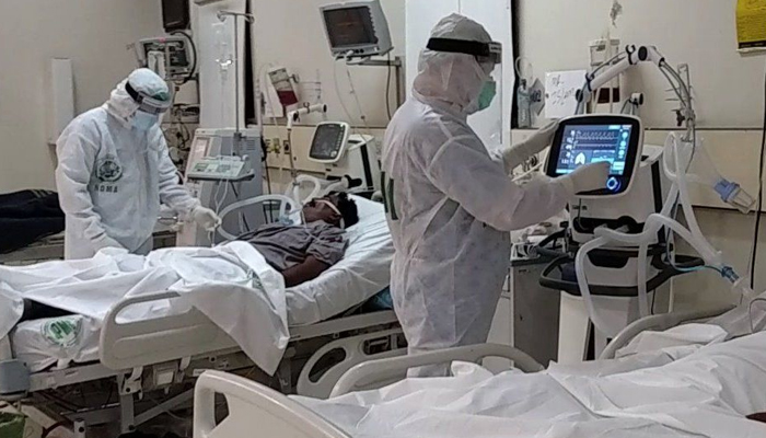 پشاور:3 کورونا مریض انتقال کرگئے،422 زیر علاج