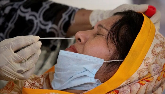 پاکستان: کورونا سے مزید 75 افراد انتقال کرگئے
