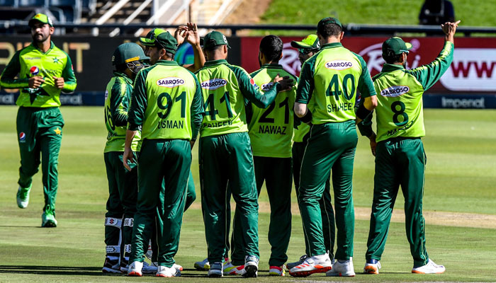 پاکستان کرکٹ بورڈ (پی سی بی) نے کہا ہے کہ دورہ انگلینڈ اور ویسٹ انڈیز کے لیے پاکستان کرکٹ ٹیم کا اعلان کل ہوگا۔