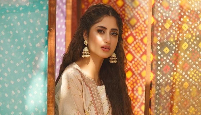 Sajal Aly serves vintage glam lookin her latest picture 