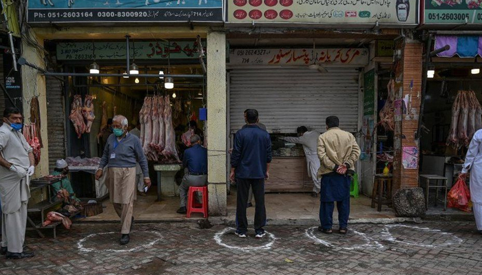 The rate of corona positive cases in Punjab remains at the lowest level