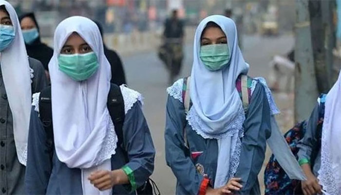 لاہور:کوروناوبا میں کمی کے بعد اسکول کھلنے کے پہلے ہی دن حادثہ
