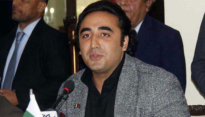 اس حکومت میں بار بار ریلوے کے حادثات کیوں ہورہےہیں؟ بلاول