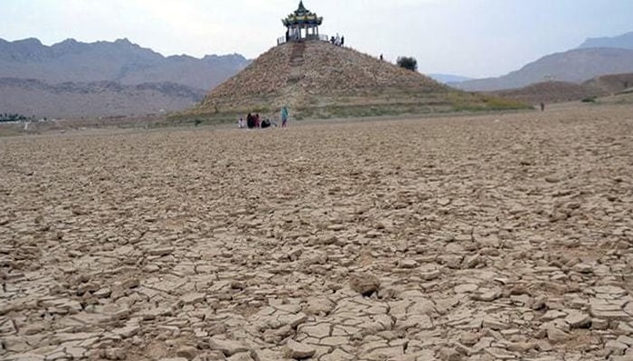 کوئٹہ: نواحی علاقے ہنہ میں واقع جھیل خشک ہوگئی