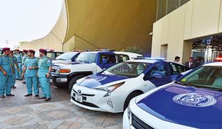 ابوظبی میں ٹریفک سیفٹی مہم، سرخ سگنل توڑنے پر 50 ہزار درہم جرمانہ ہوگا