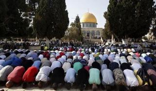 مسجد اقصیٰ میں 40 ہزار افراد نے نماز جمعہ ادا کی، اسرائیل کی جانب سے سخت ناکہ بندی