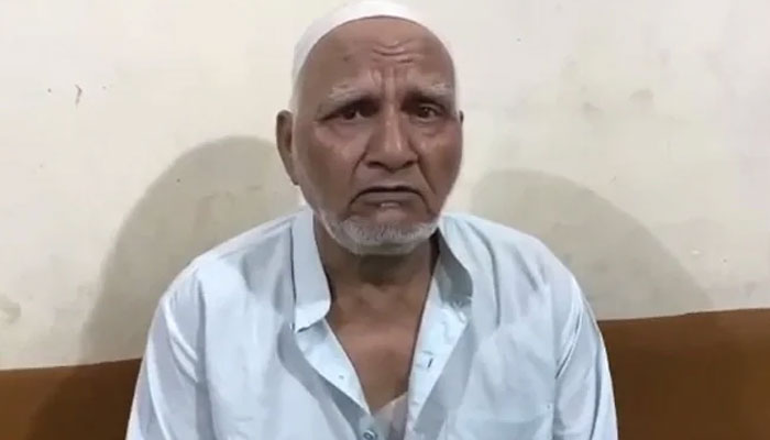 غازی آباد:نماز کے لیے جانے والے بوڑھے مسلمان پر انتہاپسندوں کا حملہ، تشدد کے بعد ڈاڑھی کاٹ دی