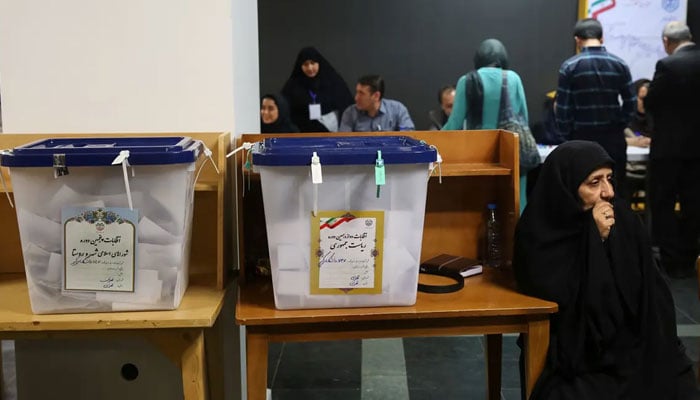 ایران کے صدارتی انتخابات کل،3 امیدوار دستبردار