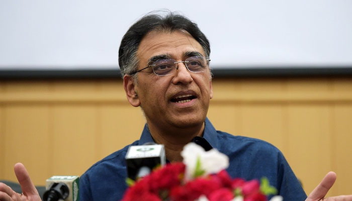 پاکستان میں جولائی میں کورونا کی چوتھی لہر آسکتی ہے، اسد عمر