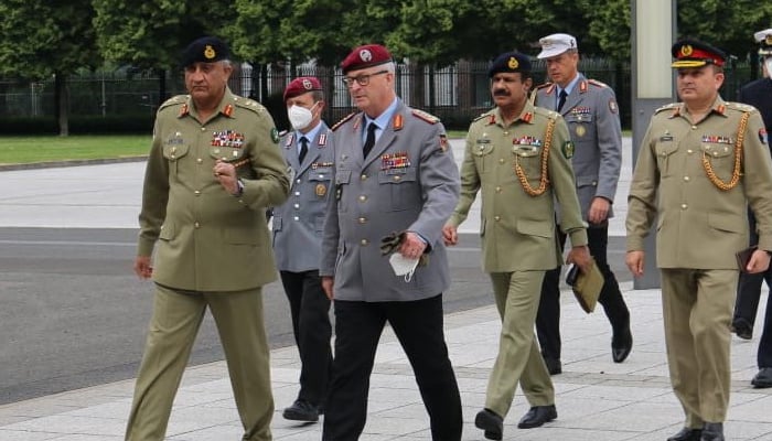 آرمی چیف کی جرمن چیف آف ڈیفنس سے ملاقات