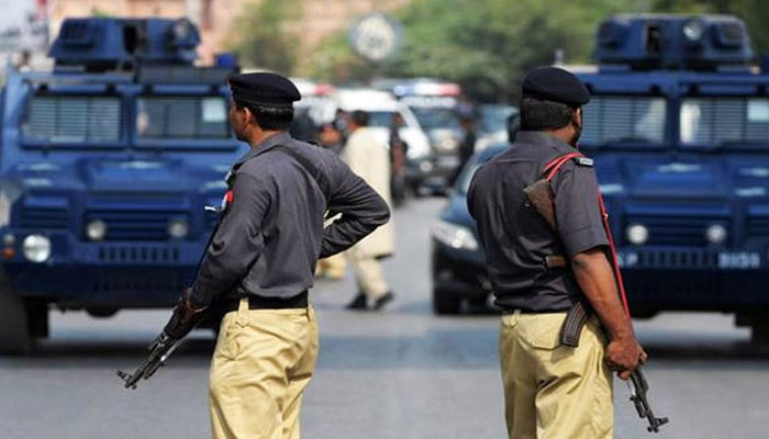 کراچی، چوری میں ملوث  4  پولیس اہلکار معطل