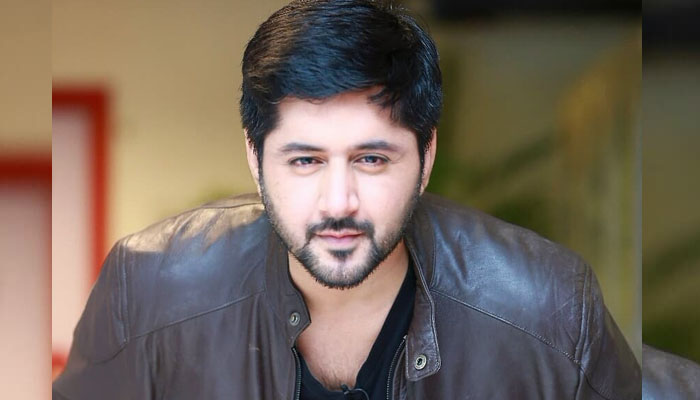 عمران اشرف کا مداحوں کو مشکل چیلنج