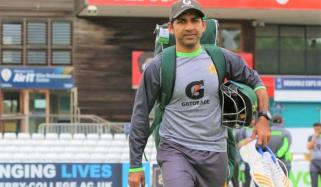 نئےسینٹرل کنٹریکٹ کااعلان،سرفراز کی تنزلی