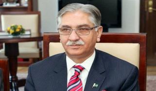 وزیرِاعظم کی اجلاس میں عدم شرکت سے منفی پیغام گیا: نیر بخاری