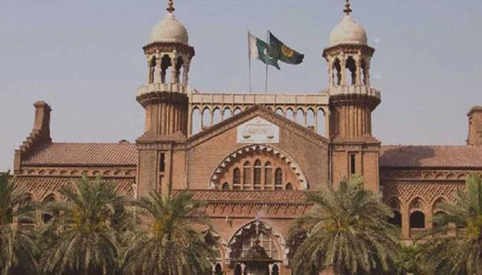 لاہور: انٹرنیٹ سے توہین آمیز مواد ہٹانے کیلئے دائر مختلف درخواستوں پر تحریری فیصلہ جاری