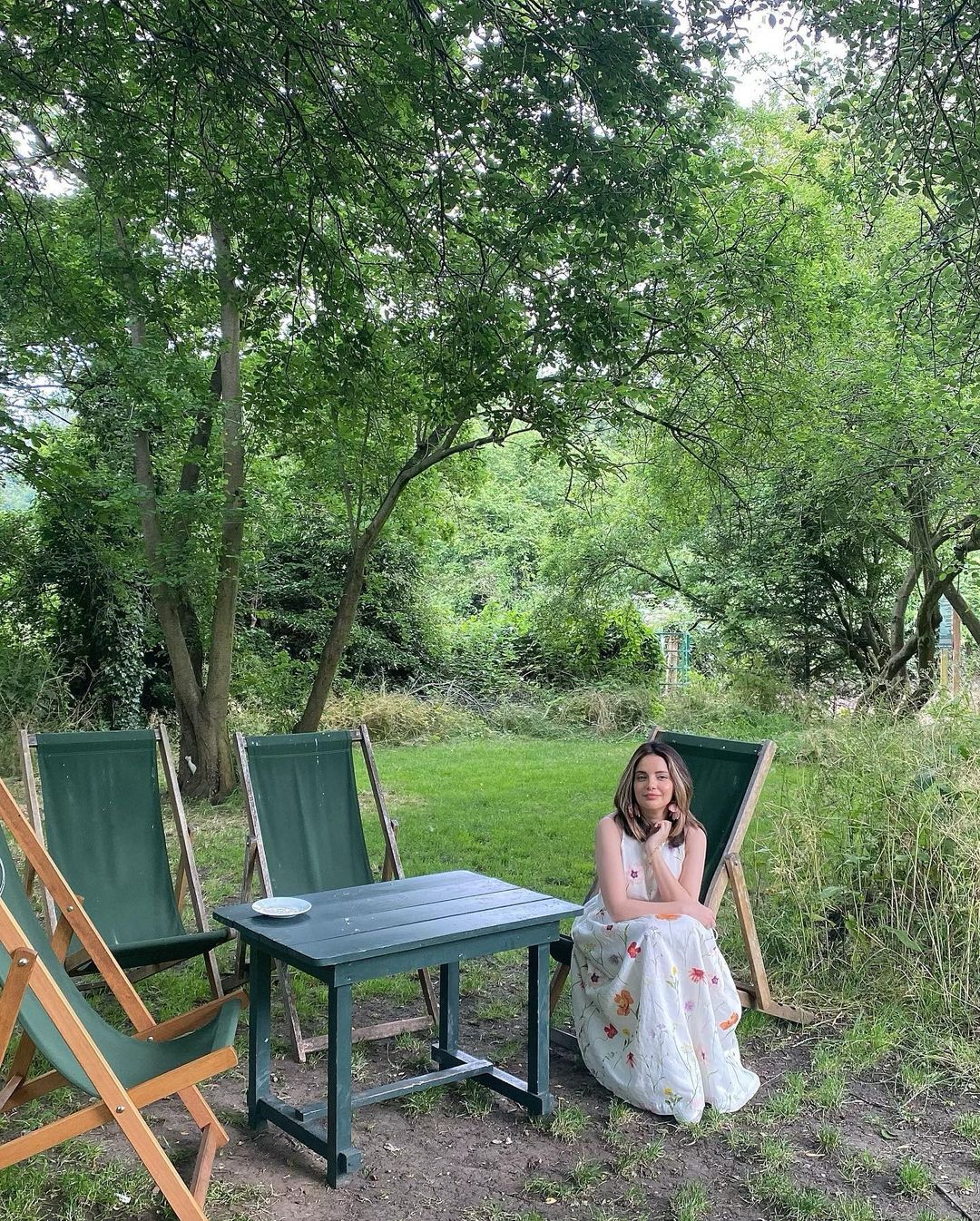 Armeena Rana Khan wows fans with her stunning pictures