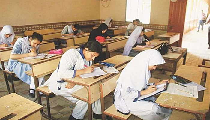 پشاور اور لاہور میں انٹر کے امتحانات آج سے شروع - Vimarsana News