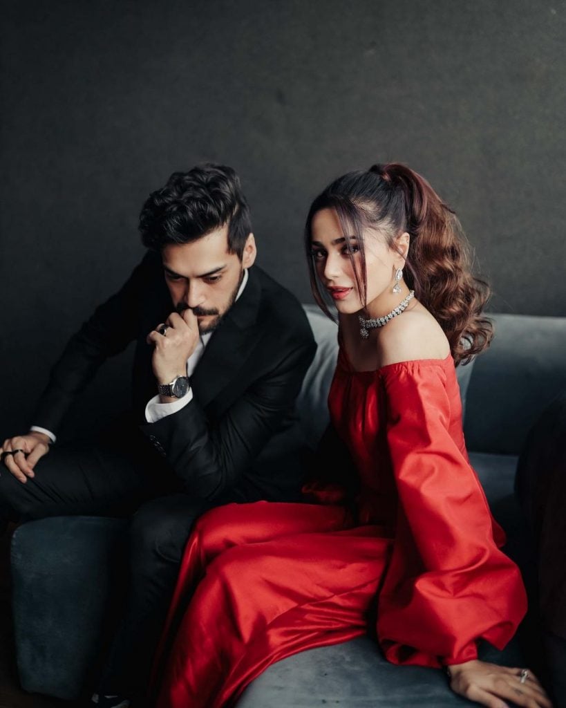 Aima Baig calls fiancé Shahbaz Shigri 'forever date' in latest portrait clicks