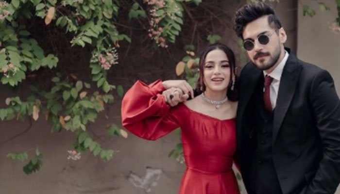 Aima Baig calls fiancé Shahbaz Shigri 'forever date' in latest portrait clicks