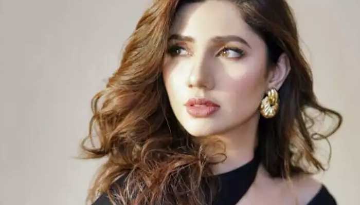 Mahira Khan allays rumours in a tell-all short video clip